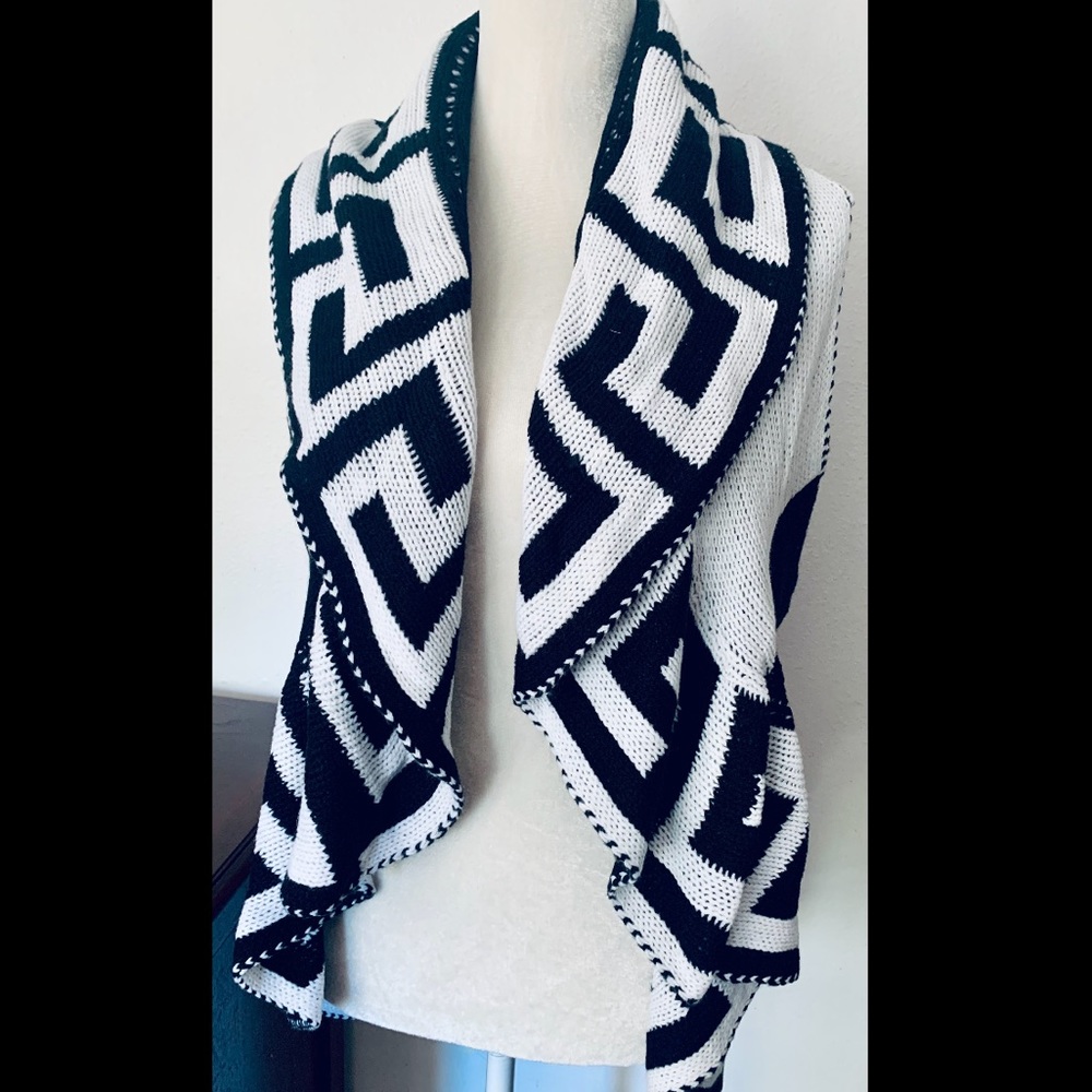 Sleeveless Cardigan